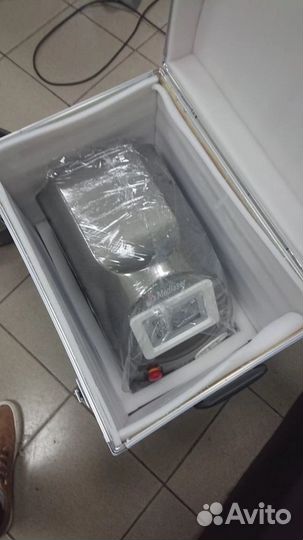 Лазерный аппарат для удаления тату