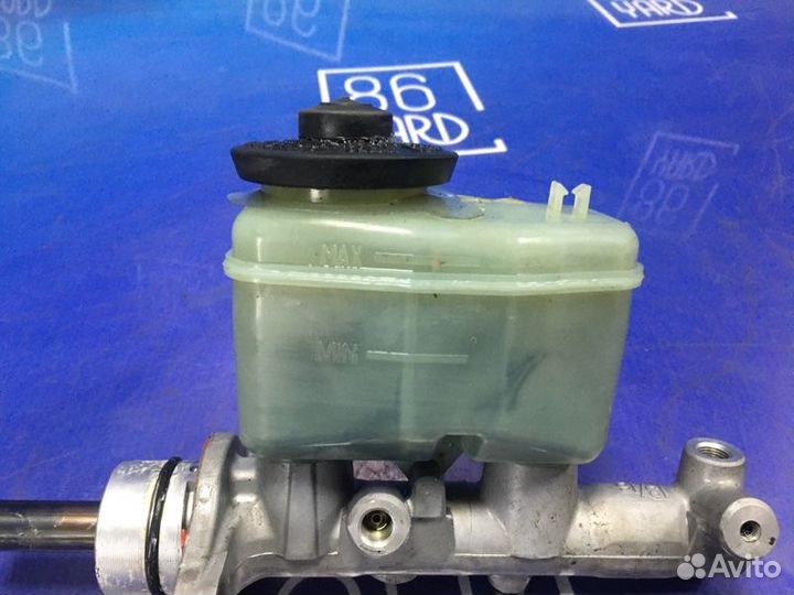 Главный тормозной цилиндр Toyota Land Cruiser