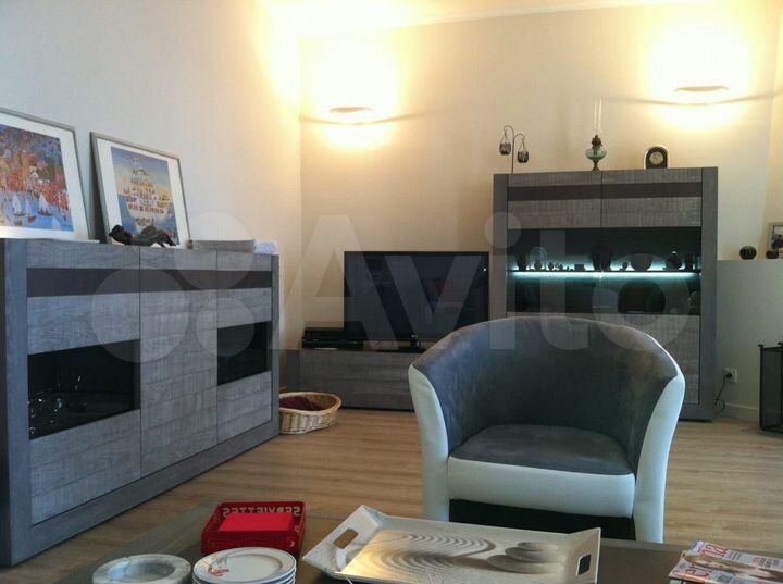 2-к. квартира, 74 м², 6/10 эт.