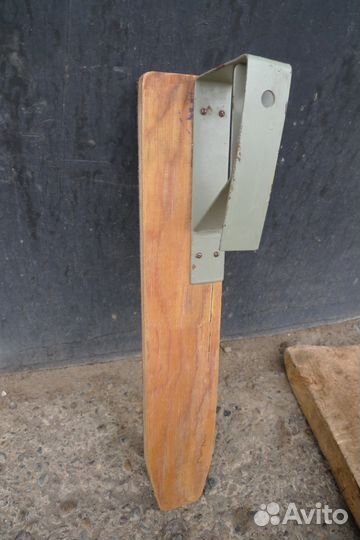 Приспособление к гладильной доске для глажения рук