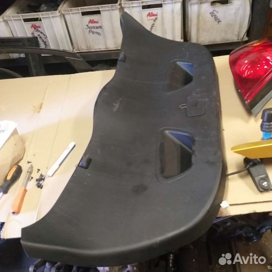 Обшивка крышки багажника kia ceed хетчбэк