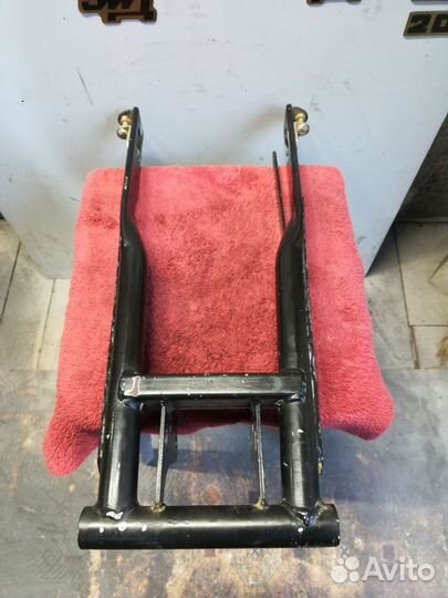 Маятник зид курьер