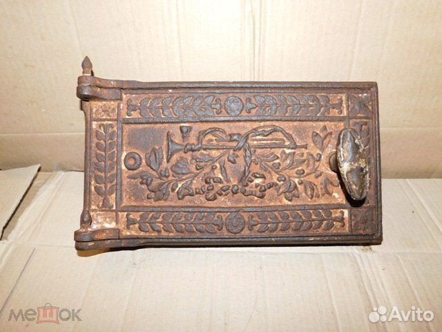 Старинная,чугунная поддувальная,печная дверца