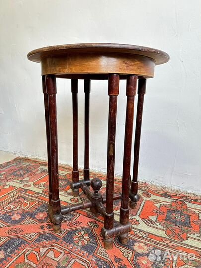 Антикварный чайный столик