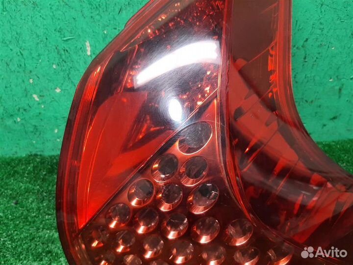 Фонарь задний наружный правый Peugeot 3008 2010