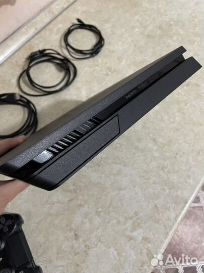 Sony PlayStation 4 Slim 500GB / PS4 Slim