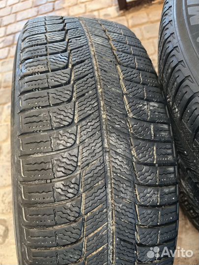 Michelin X-Ice 3 215/60 R17 96T