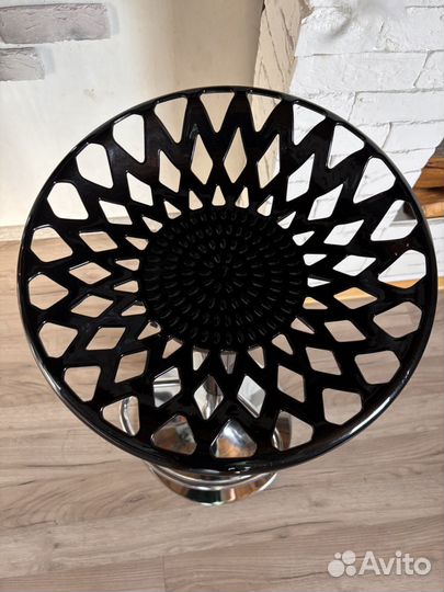 Барный стул