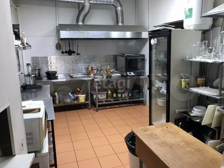 Сдам торговое помещение, 69 м²