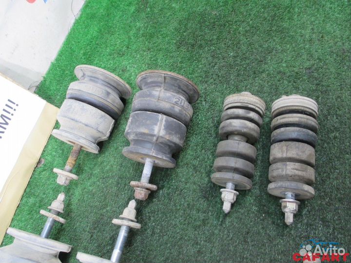 Подушка кузова lexus LX570 URJ201L 3urfe