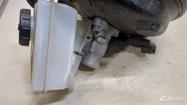 Цилиндр тормозной главный Infiniti Q50, 2015