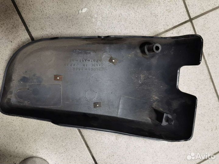 Правая крышка под сиденьем kawasaki vn 1500 vulcan