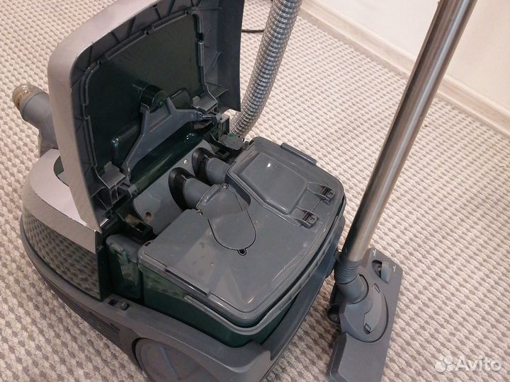 Моющий пылесос Zelmer