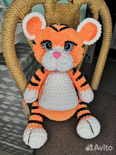 Вязаные изделия ручной работы