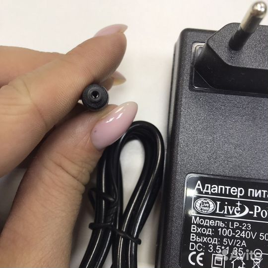 Блок питания 5V,2A штекер 3,5*1,35 LP- 23