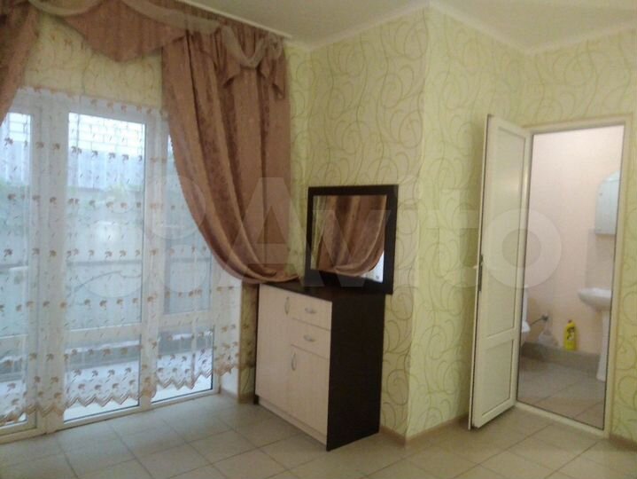 Дом 35 м² на участке 1 сот.