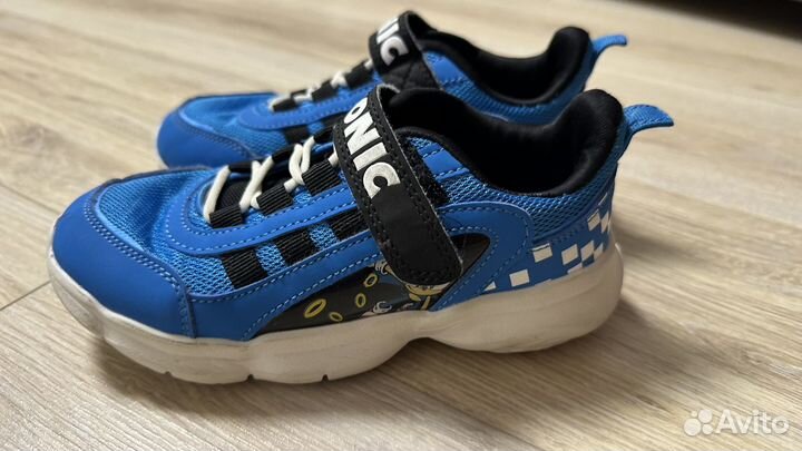 Кроссовки детские
