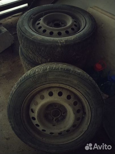 Диски штамповка r15 плюс зимняя резина б/у