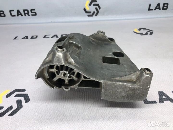 Кронштейн компрессора кондиционера Bmw 5 E60