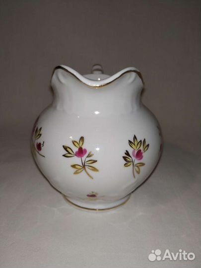 Молочник и сахарница вербелки