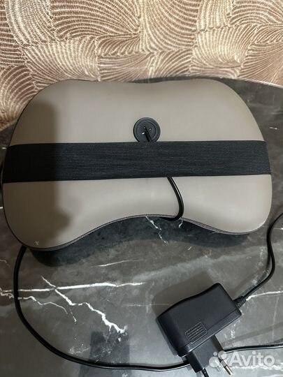 Массажная подушка для шеи