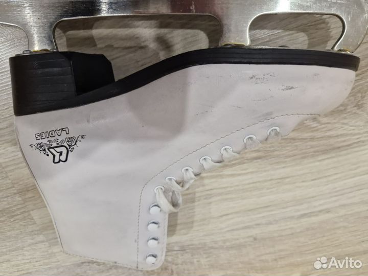 Коньки фигурные 40 размер