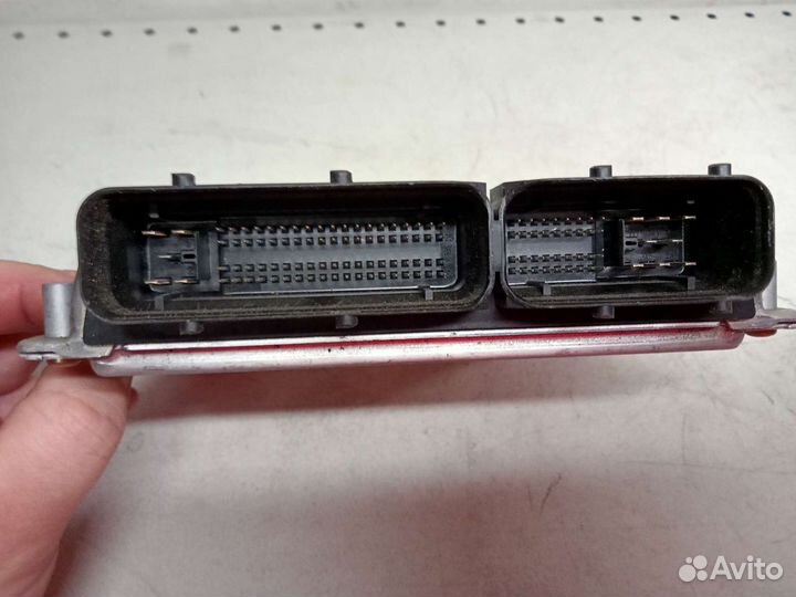 Блок управления двигателем Audi A4 8E 2.0 ALT