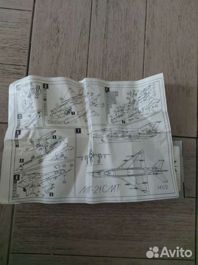 Сборная модель Самолета Миг 21 СССР