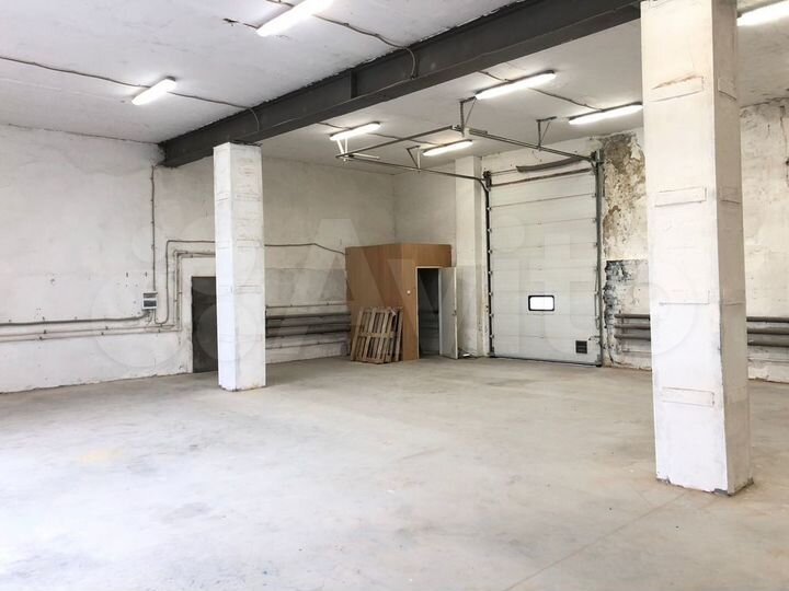 Склад, 300 м²