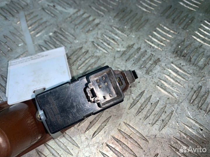 Кнопка стеклоподъемника задняя правая Daewoo