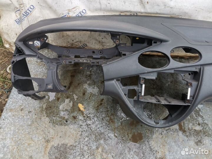 Торпедо Ford Focus I (1998—2004)