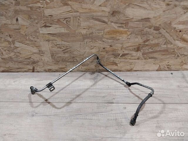 Трубка подачи масла на турбину Volkswagen Passat