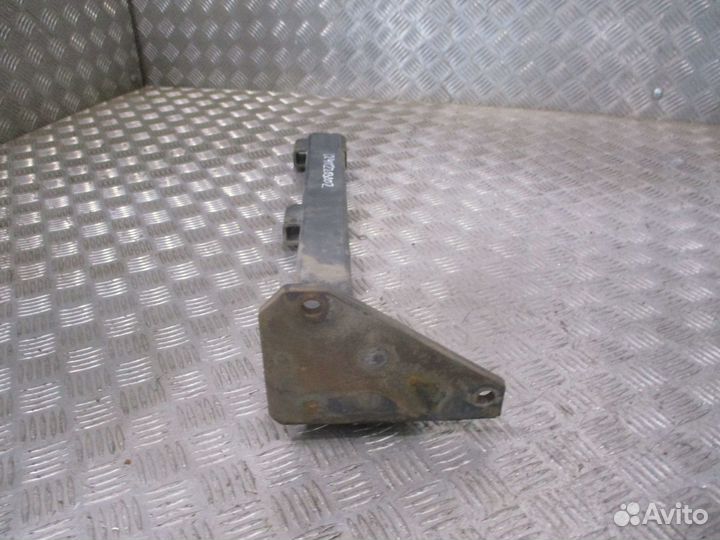 Кронштейн глушителя Iveco 504103681