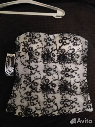 Топ из гипюра новый 42-44 размер