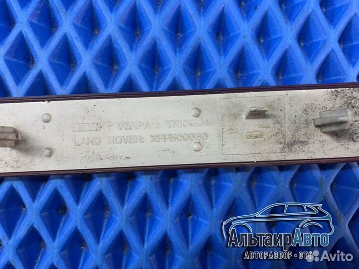 Катафот заднего бампера Discovery 3 4 Range Sport