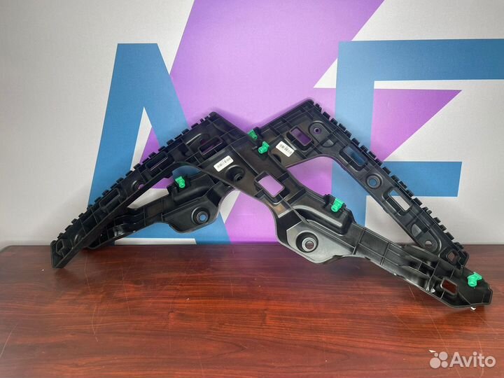 Запчасти на zeekr 001