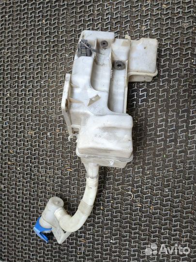 Бачок омывателя Volkswagen Jetta 6, 2011