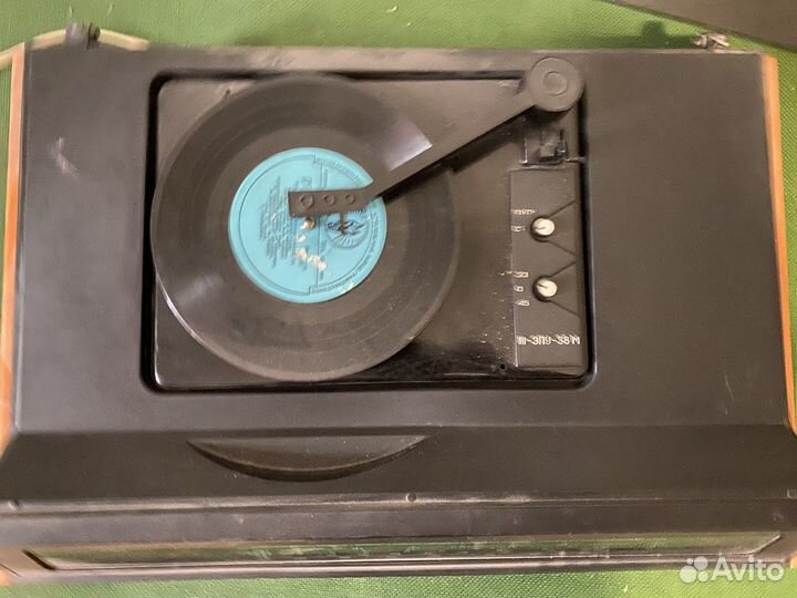 Проигрыватель винила