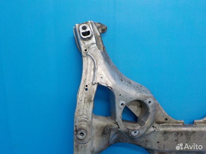 Подрамник двигателя BMW 5-серия F10/F11 2009-2016