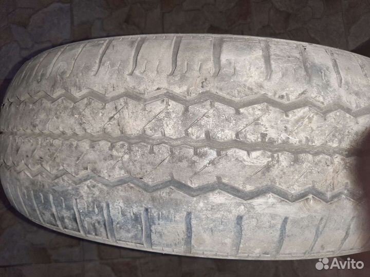 Hankook Radial RA08 215/65 R17 204ZR