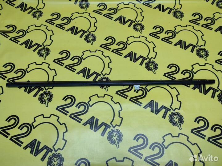 Молдинг стекла (на дверь) передний левый Subaru