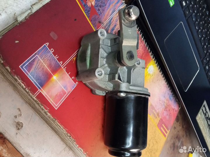 Мотор стеклоочистителей skoda