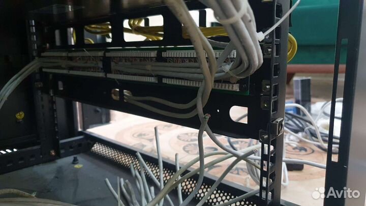 Серверный шкаф hyperline