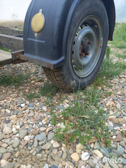 Прицеп к легковому автомобилю