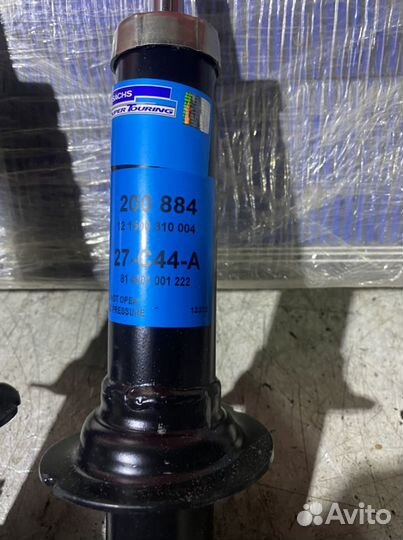 Honda accord 90-98 Амортизатор передний Sachs