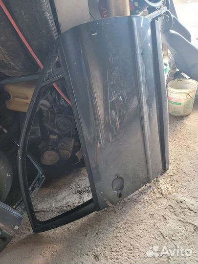 Передняя правая дверь на фольксваген б5