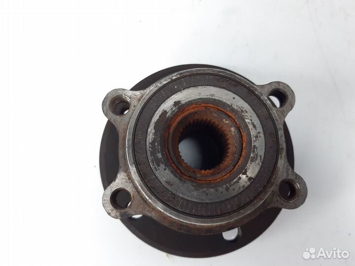 Ступица передняя Volkswagen Golf 5