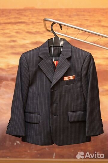 Костюм-тройка на 3-4 года