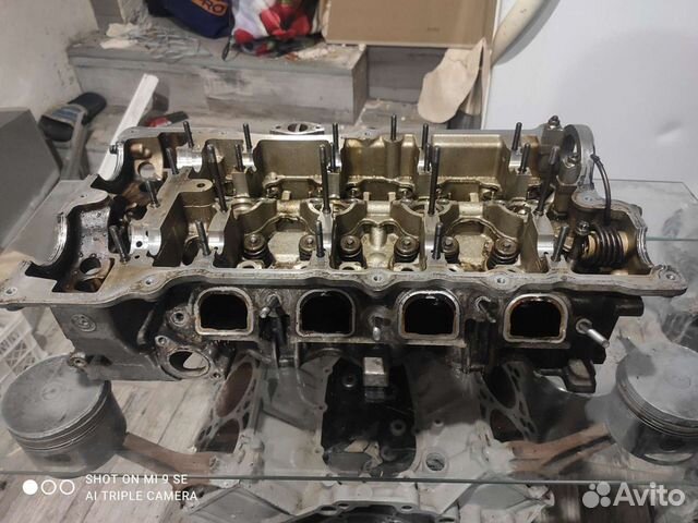 Фара ланд Ровер