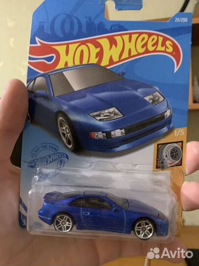 Hot wheels машина